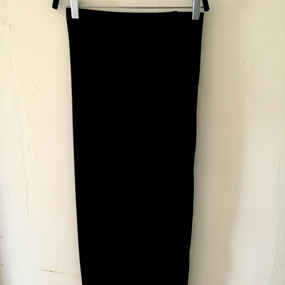 Black midi skirt